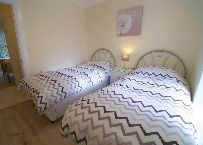 Newly Refurbished Village Flat