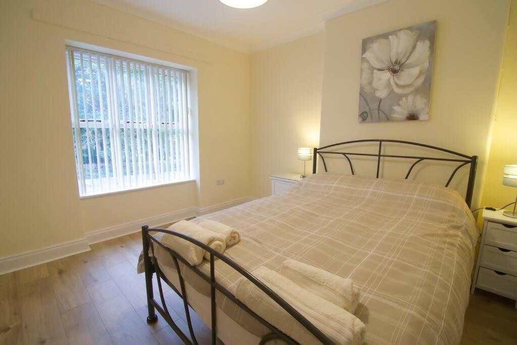 Apartment Newly Refurbished Village Flat *